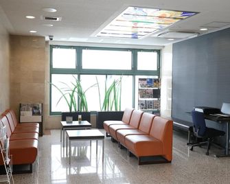 Sanco Inn Toyota - Toyota - Lounge