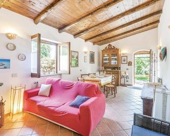 Tenuta Iacine - San Giovanni a Piro - Huiskamer