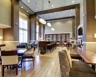 Hampton Inn & Suites Milwaukee West - West Allis - Restaurante