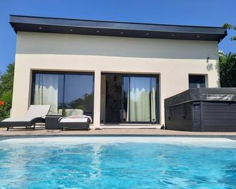 lovebirds spa - Vincey - Piscina