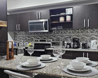 Modern Nature-View Apartment with River View, Pool & Gym – Santa Ana, Costa Rica - San Francisco de Dos Rios - Cocina