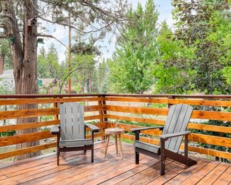 Avalon Pines by Avantstay 5 Mins From Bear Mountain Ski Resort - Big Bear Lake - Balcón