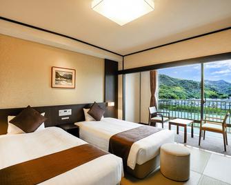Kamenoi Hotel Kochi - Ino - Bedroom