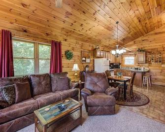 Tender Moments - Sevierville - Living room