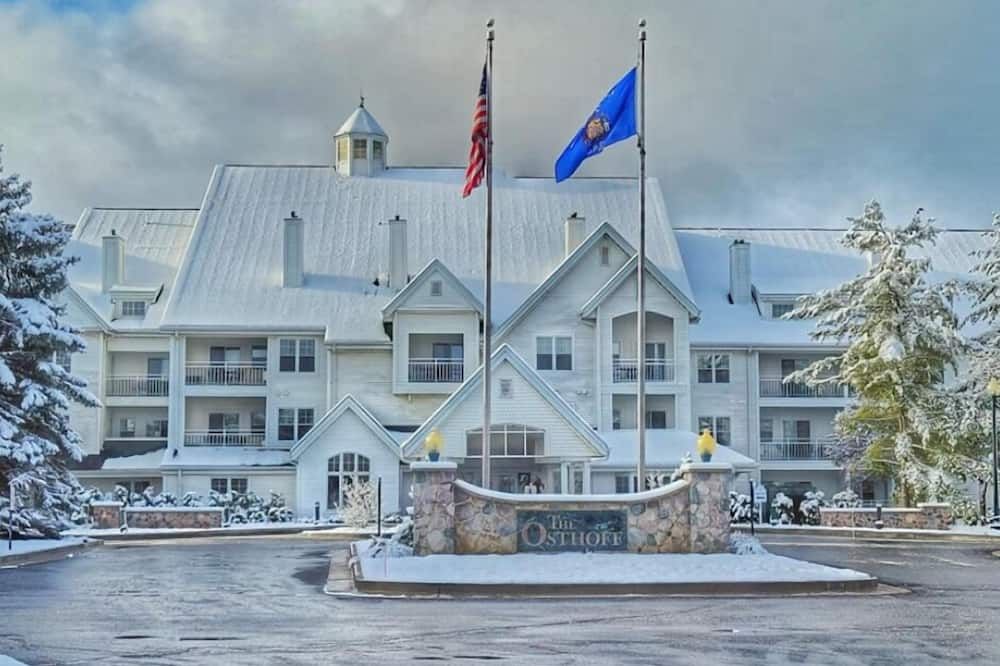 The Osthoff Resort - Elkhart Lake - Building