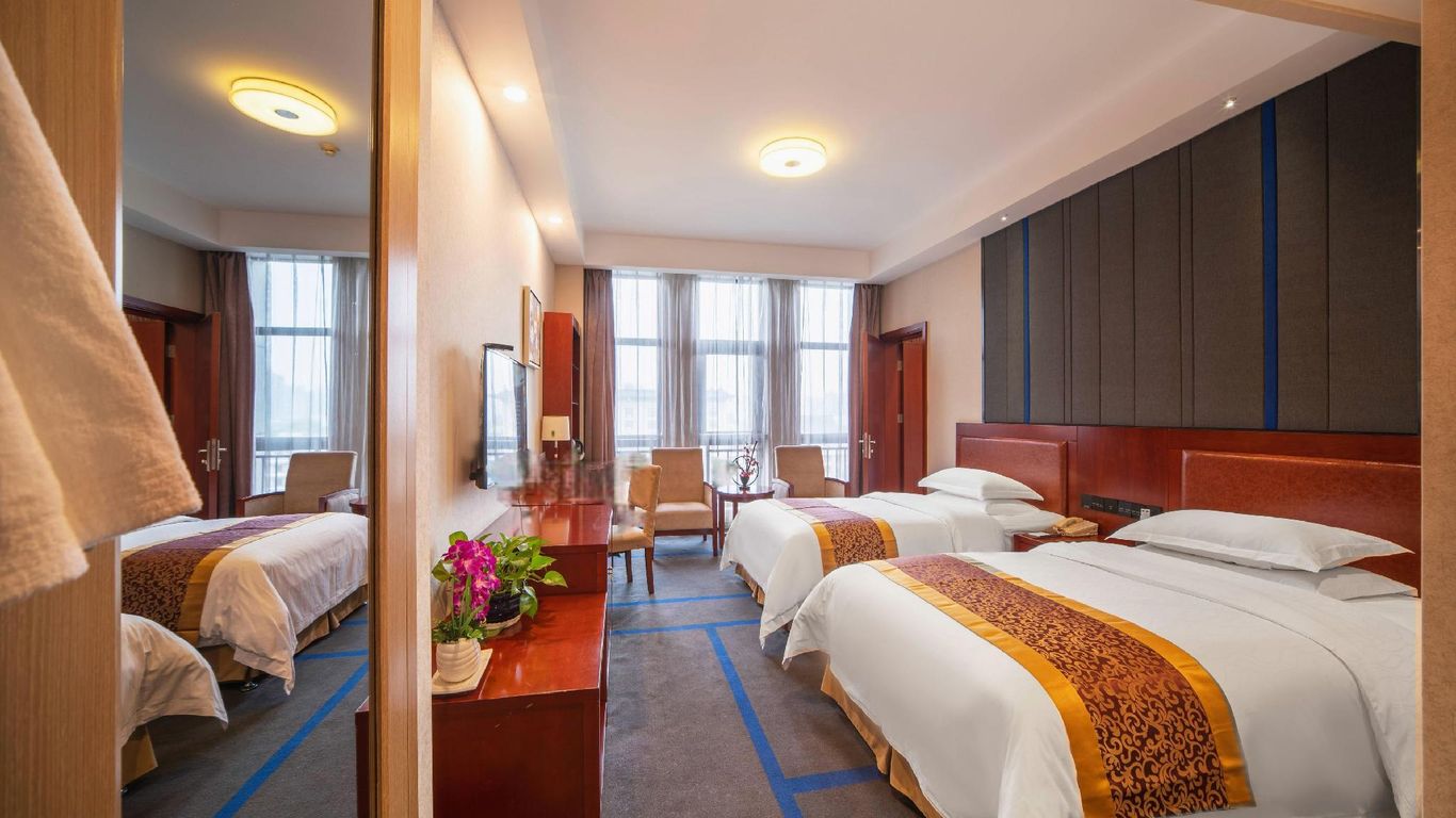 Huashan Mountain International Hotel