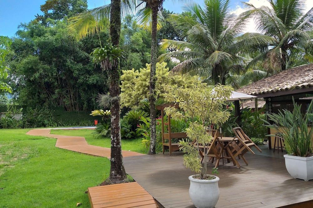 بوزادا داس ماريتاكاس - إلهابيلا - شرفة مرصوفة