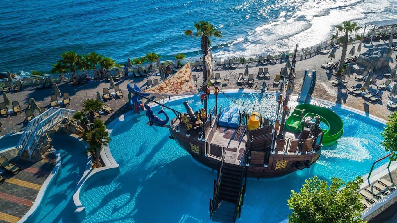 Star Beach Village And Water Park