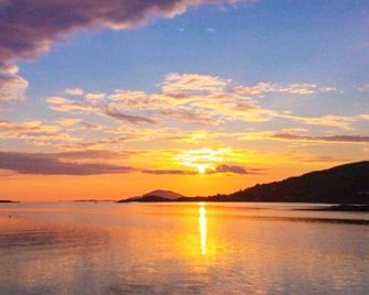 6 person holiday home in Tansøy-By Traum - Florø - Buiten zicht