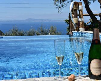 Casa Mazzola - Sorrento - Pool