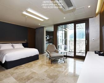 파인포레스트 정선 알파인리조트 - 정선 - 침실