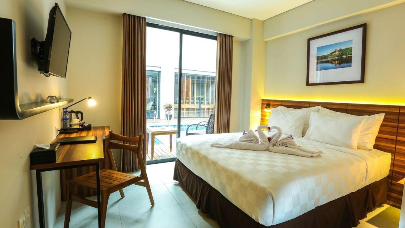 Grand Mozza Hotel