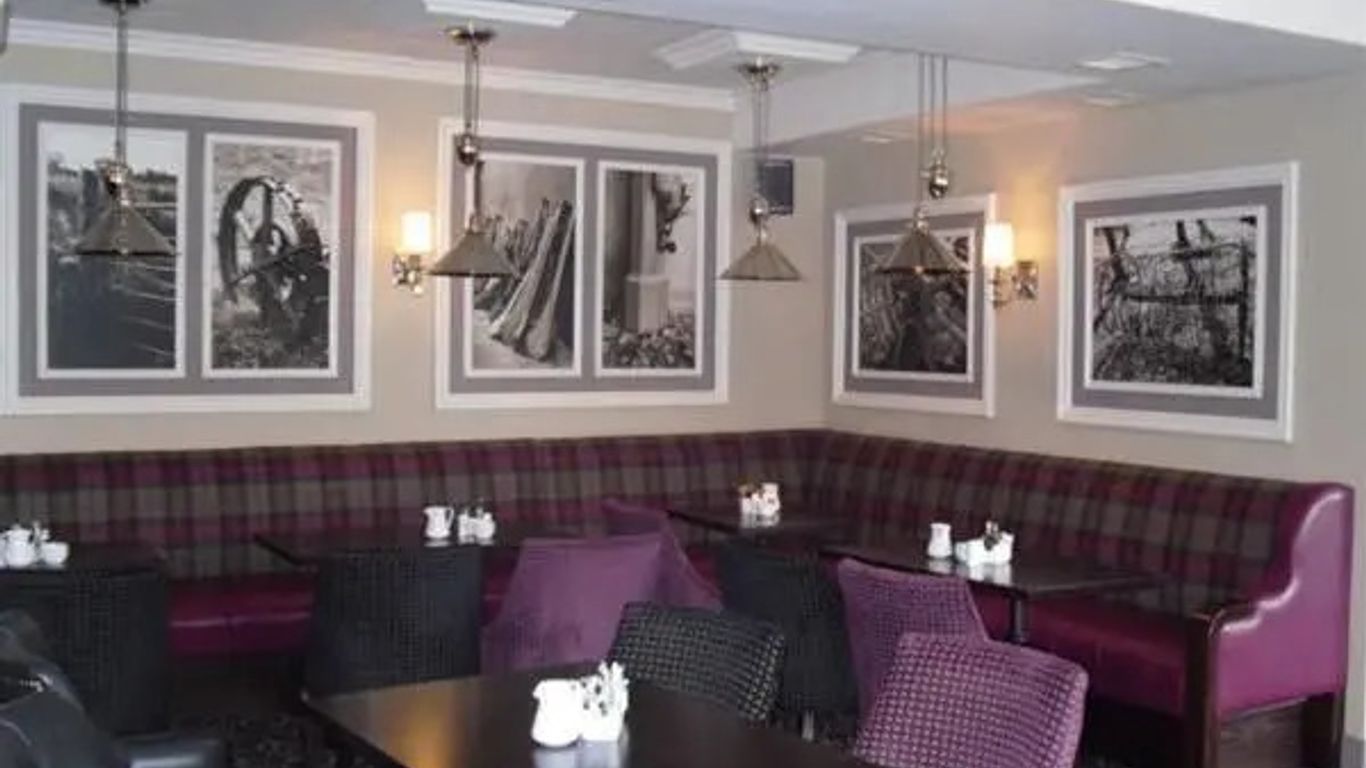 The Horse and Hound Hotel