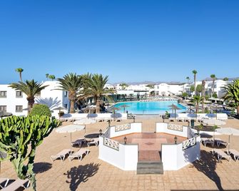 Hotel Floresta - Puerto del Carmen - Piscina