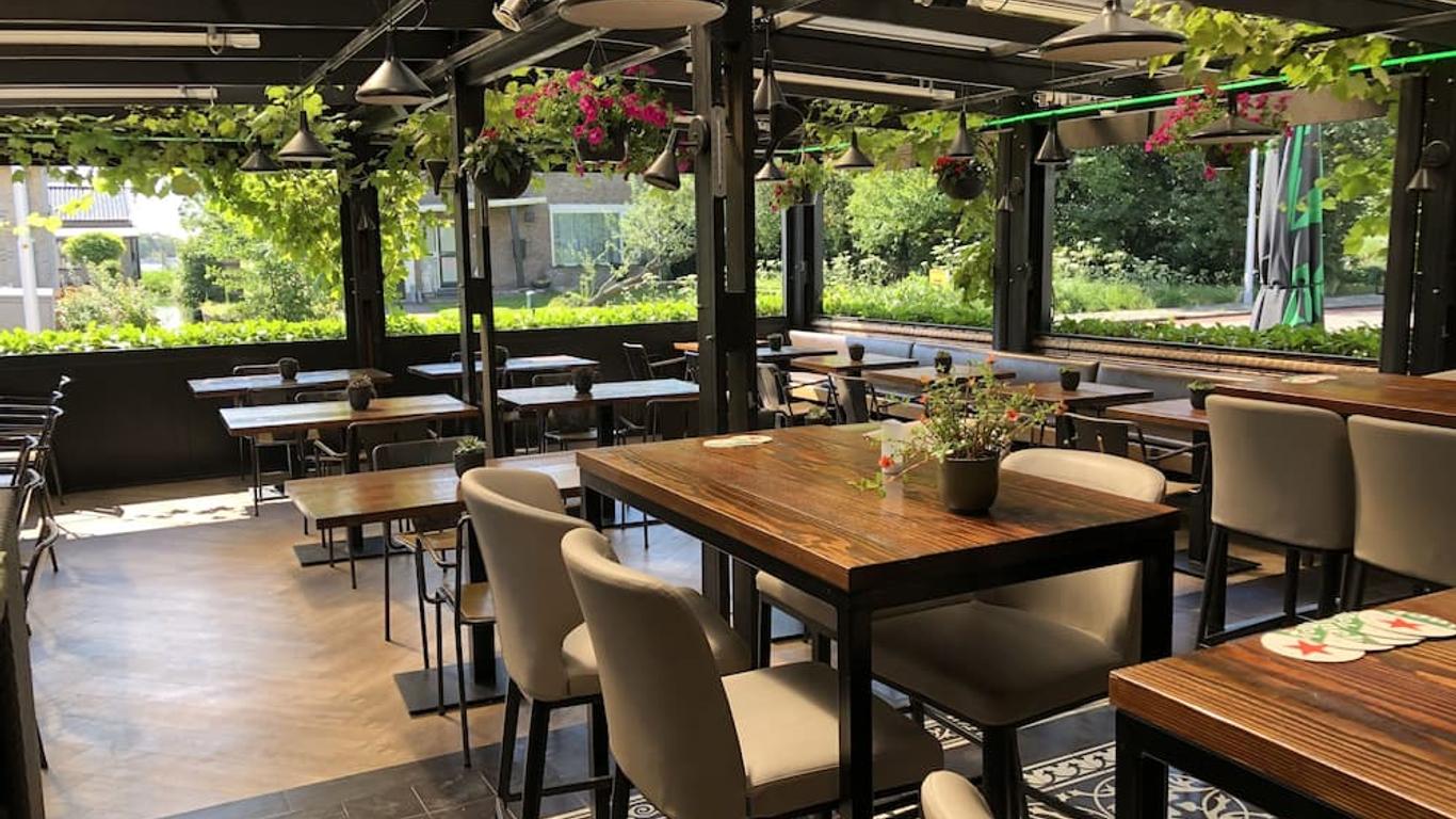 هوتل شاريوت