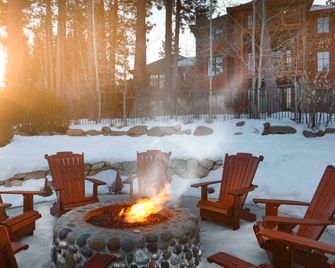 Hyatt Residence Club Lake Tahoe, High Sierra Lodge - Incline Village - Binnenhof