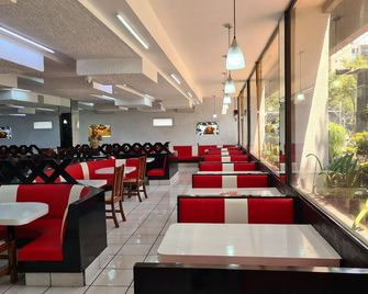 Hotel Las Pérgolas - גוואדאלחארה - מסעדה