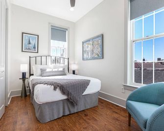 Beautiful 3br Townhouse - Augusta - Bedroom