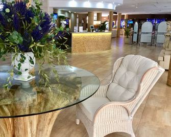 Aparthotel Miami Park - Calella - Lobby