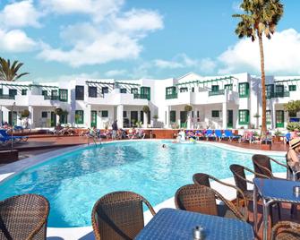 Apartamentos Luz Y Mar - Puerto del Carmen - Piscina