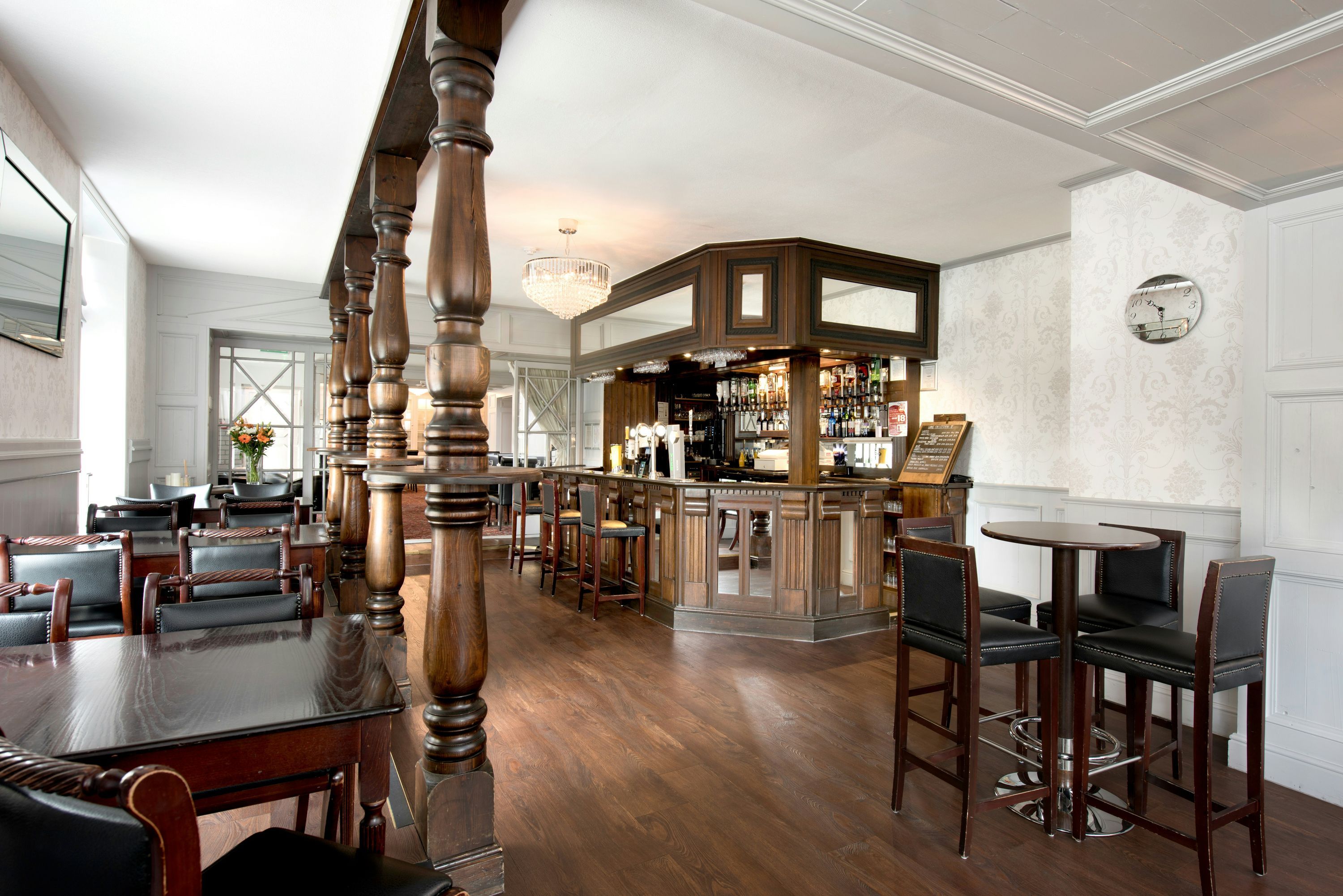 The Imperial Crown Hotel - Halifax - Bar