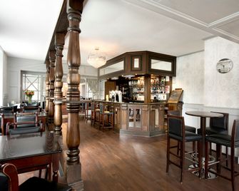 The Imperial Crown Hotel - Halifax - Bar