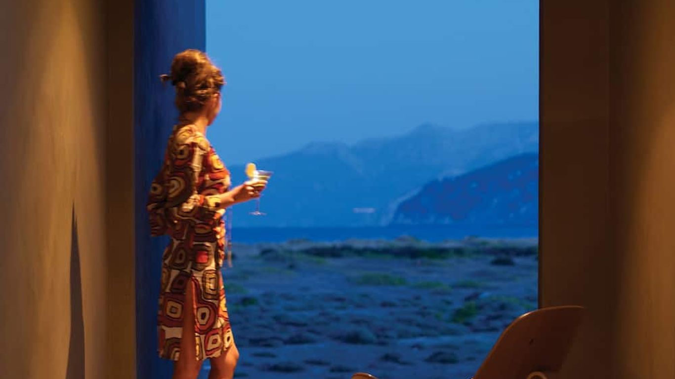 塔拉塔海濱酒店 - 曼圖迪-林尼-阿基亞安娜