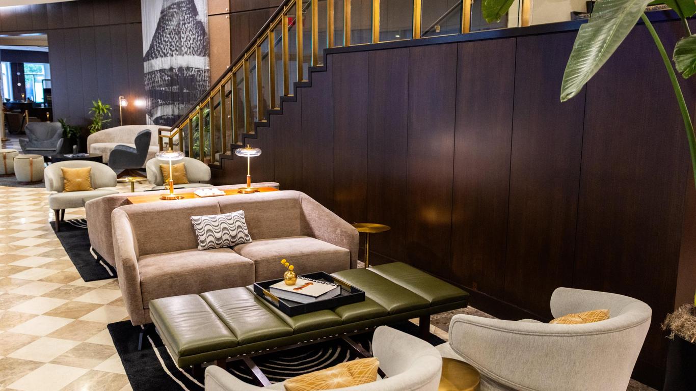 Crowne Plaza Cleveland At Playhouse Square