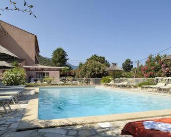 Hotel Stella Marina - Serriera - Pool