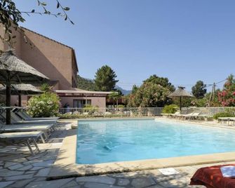Hotel Stella Marina - Serriera - Pool