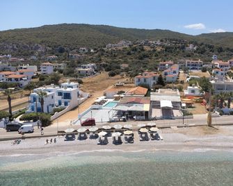 Laza Beach - Skala