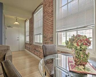 Baltimore executive furnished properties at Inner Harbor Water st - Baltimore - Living room