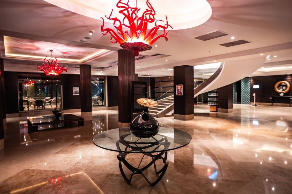 Çelik Palace Hotel Convention Center & Thermal Spa - Bursa - לובי