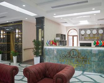 Level Hotel - Tashkent - Front desk