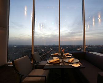 Holiday Inn Algiers - Cheraga Tower By IHG - Algier - Restauracja