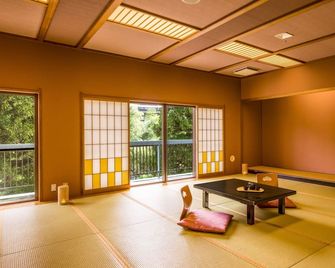 Yukai Resort Hana Saichoraku (Female Only) - Kaga - Dining room