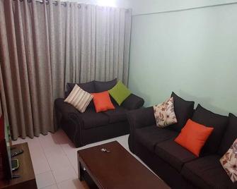 Eliphan Furnished Apartments - Kakamega - Living room