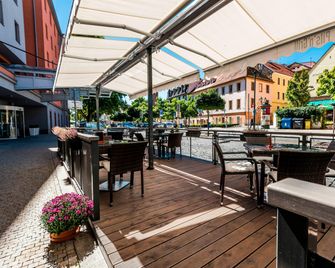 Courtyard by Marriott Pilsen - Pilsen - Innenhof