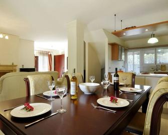 Piano House - Korfu - Ruokailuhuone