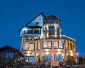 Nature Nest Bran - Adults Only - Bran - Budova