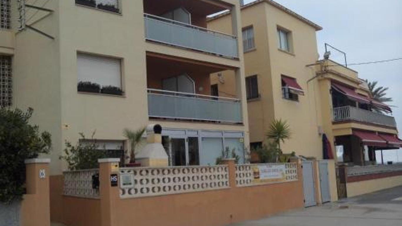 Hostal Cubelles