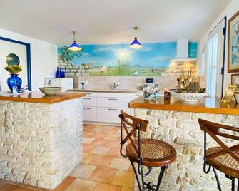 Jolie Villa Proche Des Plages Et Pistes - La Couarde-sur-Mer - Kitchen