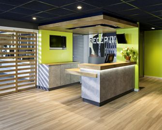 ibis budget Lyon Eurexpo Chassieu - Chassieu - Front desk