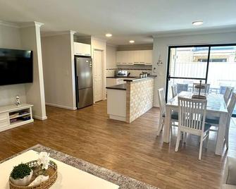 Villa 2 Dunsborough Villas - Dunsborough - Restaurante