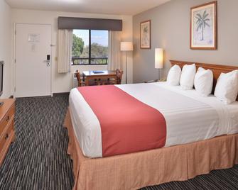 Pleasant Inn - San Diego - Bedroom