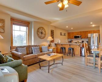 Ski-In Breck Hub at Skyway Skiway, Walk to Main St - Breckenridge - Sala de estar