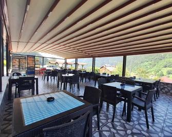 Ozbek Suit - Çaykara - Restaurante