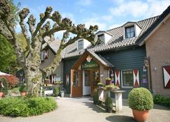 Herberg Restaurant 't Zwaantje - Mook - Building