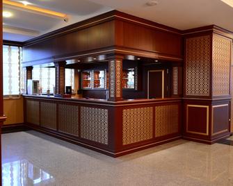 New Baku Hotel - Baku - Front desk