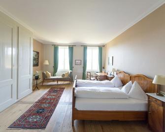 Hotel St Petersinsel - Erlach - Bedroom